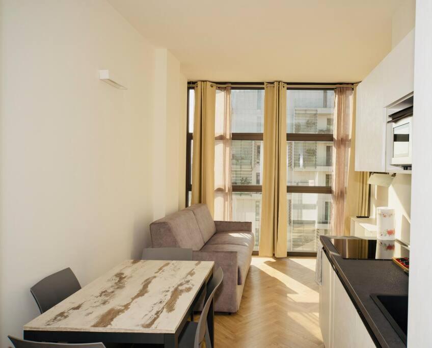 Sky View - Porta Nuova - Appartamento 4 Мілан Екстер'єр фото